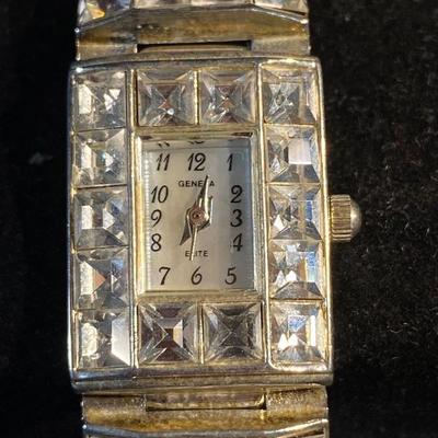 Women's Fancy Rhinestone CZ Geneva Elite Wristwatch *Needs Battery*