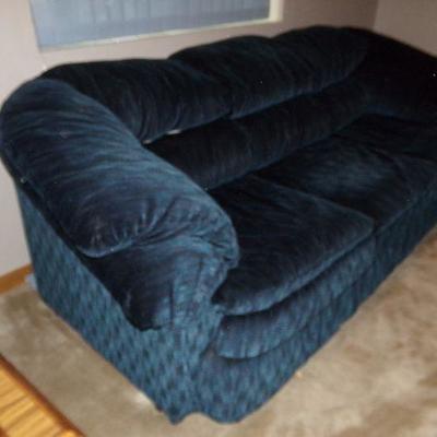 LOT 71  BLUE COUCH