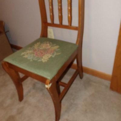 LOT 88  3 BIRD PICTURES & NEEDLEPOINT CHAIR