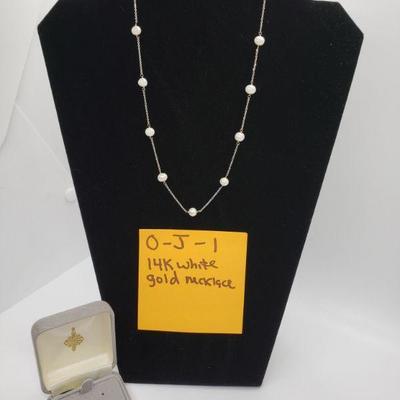 J1: 14k white gold pearl necklace