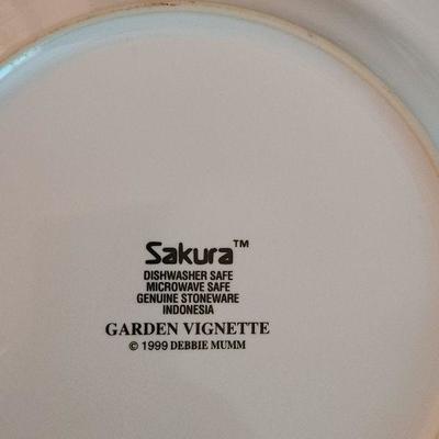 K27: Debbie Mumm Collectible Sakura Plates