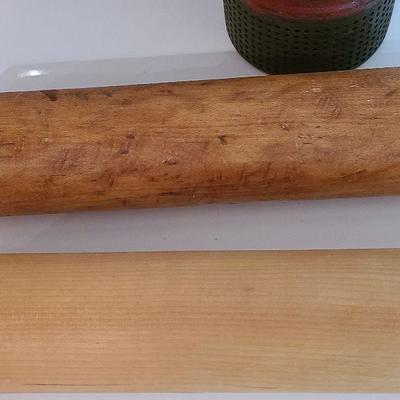 K42: Vintage Rolling Pins and More