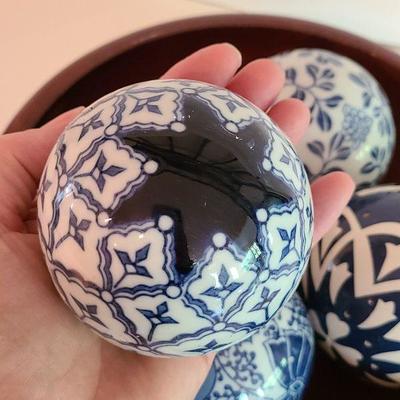 K50: Blue/White Decorative Balls and Bowl Decor