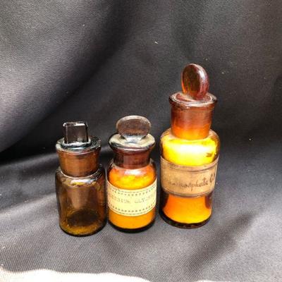 Lot #27; Vintage Clear and Amber Medical Pharmaceutical Bottles