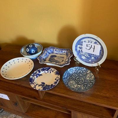 Lot 54 miscellaneous blue and white plates and ball decorations