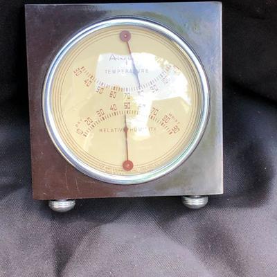 Lot #41; Vintage Table Top Airguide Humidiguide