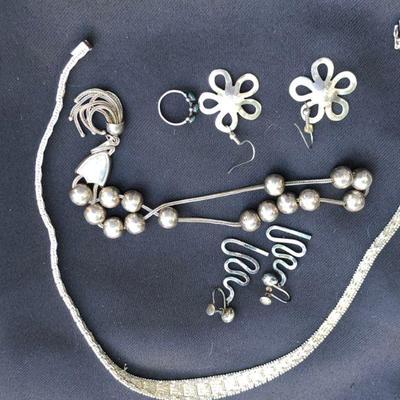 Lot # 51: Sterling Silver Jewelry Grouping