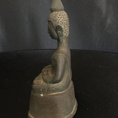 Small vintage Thai Buddha in cast bronze. 7 1/2" h