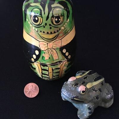 "Frog Haven" Wooden Nesting Frogs & Ceramic Frog Lot # 342