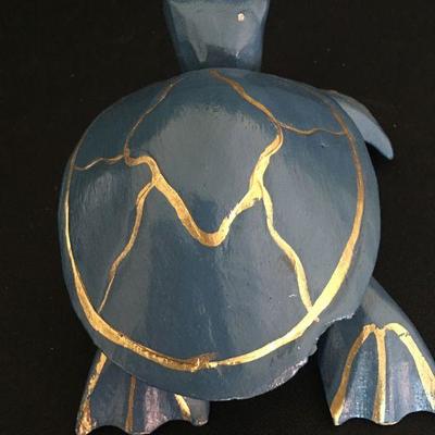 Carved Turtle Lidded Box Marine Blue w/ Accents Lot # 343