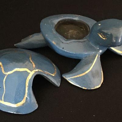Carved Turtle Lidded Box Marine Blue w/ Accents Lot # 343