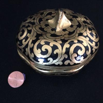 Gold/Black Lacquered E. Indian Lidded Chrysanthemum Box Lot # 345