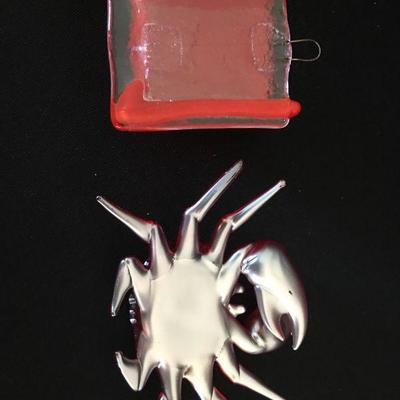 Hand Blown Glass Crab & Matching Dragonfly Holder Set Lot # 349