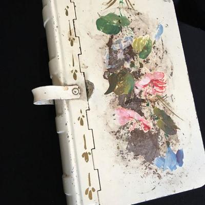 Hand Painted Crumb Box w/ Tole Flowers Lot # 370