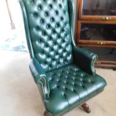 Vintage Leather Tufted and Button Office Chair High Back and Swivel