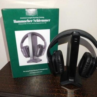 Hammacher Schlenmer Wireless TV Headphones with Box