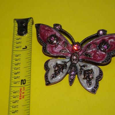 Pretty In Pink Rhinestone Butterfly Brooch