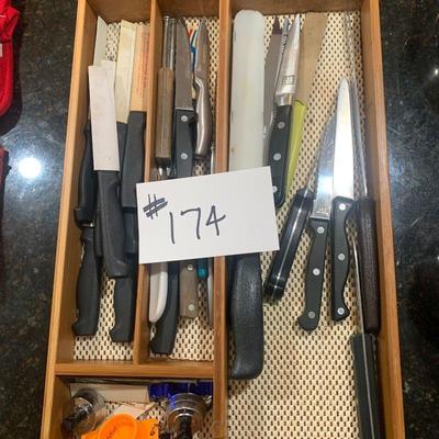 Lot 174 Knives