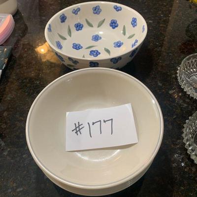Lot 177. 8 bowls