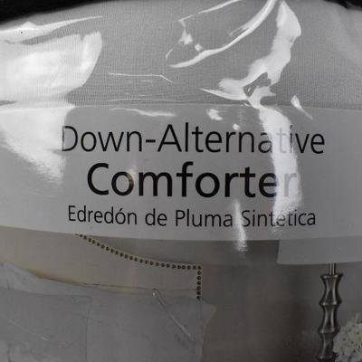 Mainstays Down Alternative Comforter, 1 Each, Full/Queen - New