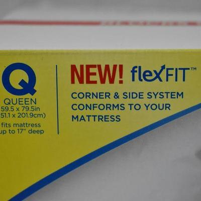 AllerEase Maximum Allergy Protection Zippered Mattress Protector, Queen - New