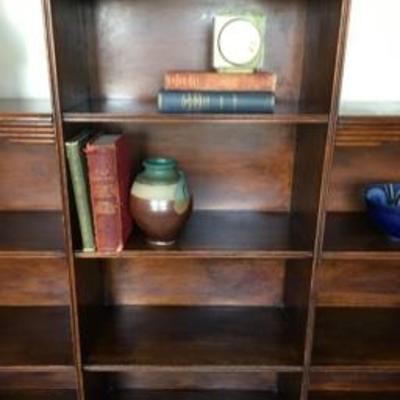 Vintage Solid Wood Deco 3-Tiered Bookcase Display Lot # 407