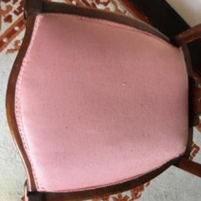 Solid Wood Vintage Chippendale Inspired Single Chair w/ Pink Seat Lot # 411