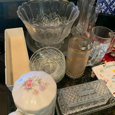 Lot 226 glass serving tray and misc items