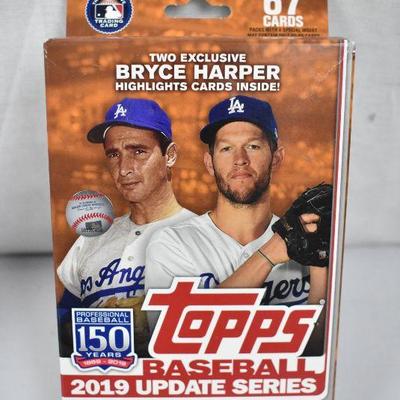 2019 Topps Updates Baseball Hanger Box - Open Box, Cards May be Filtered