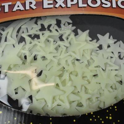 Great Explorations Glowing Star Explosion, 735 count. Open Box. Not counted