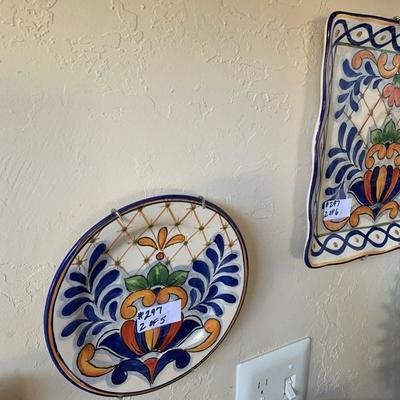 Lot 297 4 wall decorative plates