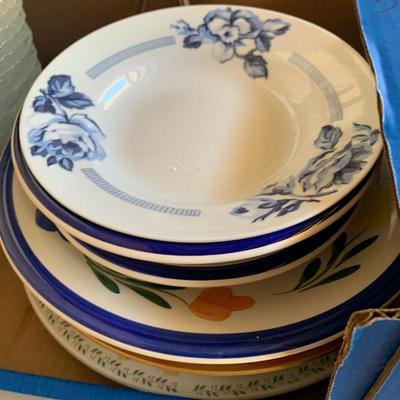 Lot 321 Variety of Plates