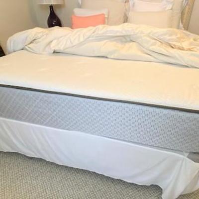 LOT#5B1: Queen Sized Bed with Barnhart Sealy Posturepedic Mattress & Headboard