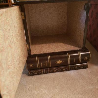 Lot 8: Maitland Smithâ„¢ Stacked Book End Table