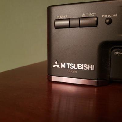 Lot 28: Mitsubishi HS-U510 VCR with Remote