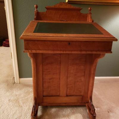 Lot 33: Antique Captain's Desk with Original Key