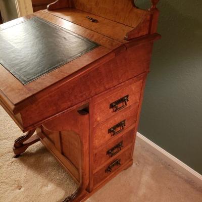 Lot 33: Antique Captain's Desk with Original Key