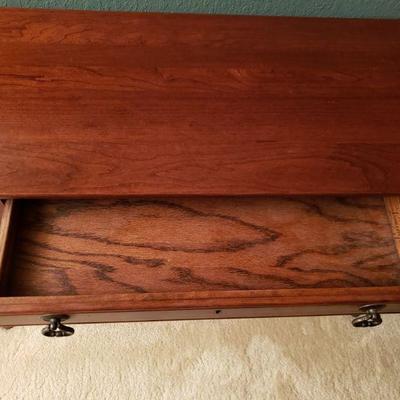 Lot 40: Lexington Console Table 