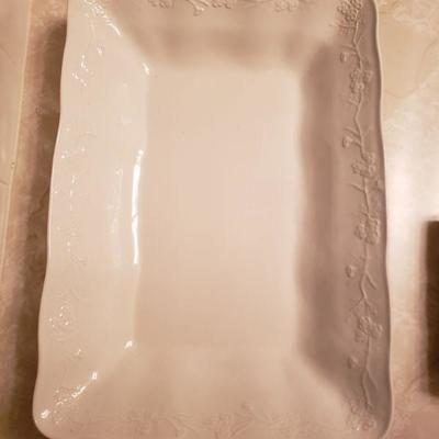 Lot 47: Crabtree & Evelyn Soap Dish and Tray -- Made in Portugal 
