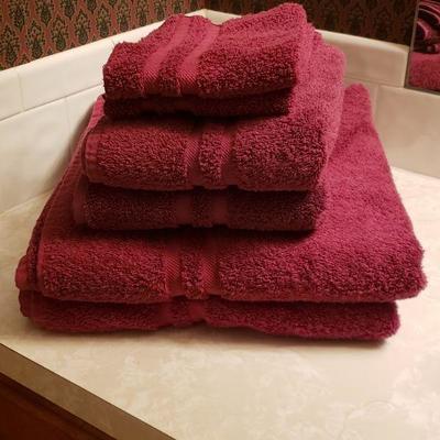Lot 51: Ralph Lauren Towels 