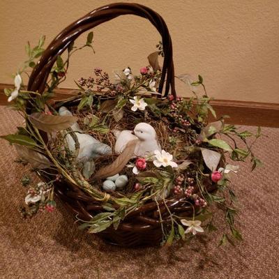 Lot 62: Large Bird Basket