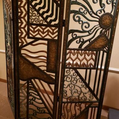 Lot 66: Large Metal 3 Panel Screen