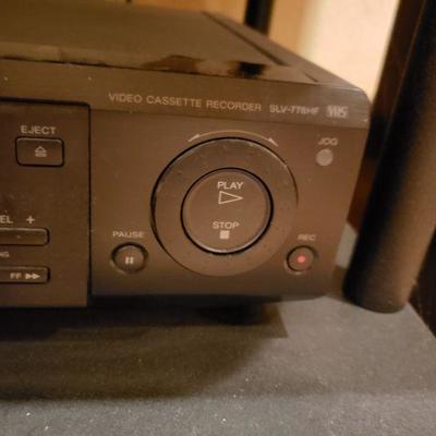 Lot 71: Sony VCR