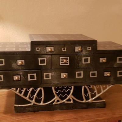 Lot 84: Art Box from Max'ims Gallery 