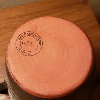 Lot 90: Red Oaks Pottery 