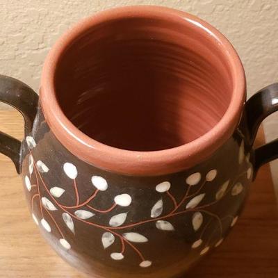 Lot 90: Red Oaks Pottery 