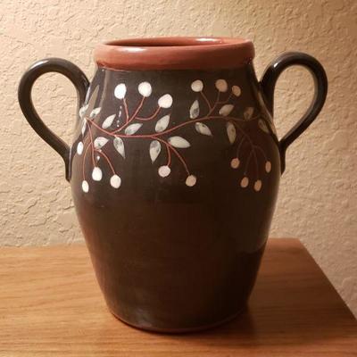Lot 90: Red Oaks Pottery 