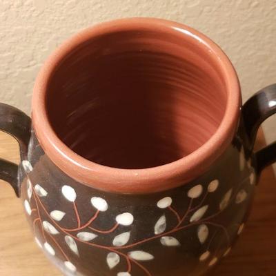 Lot 90: Red Oaks Pottery 
