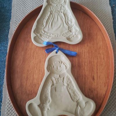 Lot 104: Brown Bag Cookie Art Raggedy Ann & Andy Cookie Molds