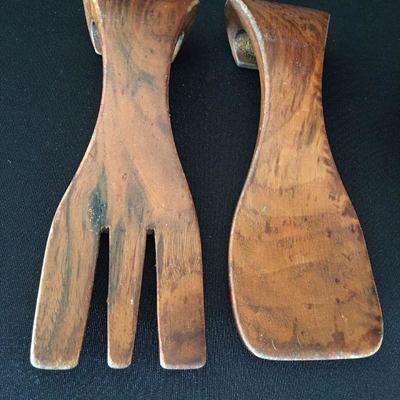Set of 7 Vintage Wooden Salad Bowl & Utensils Late 1960's Lot # 115